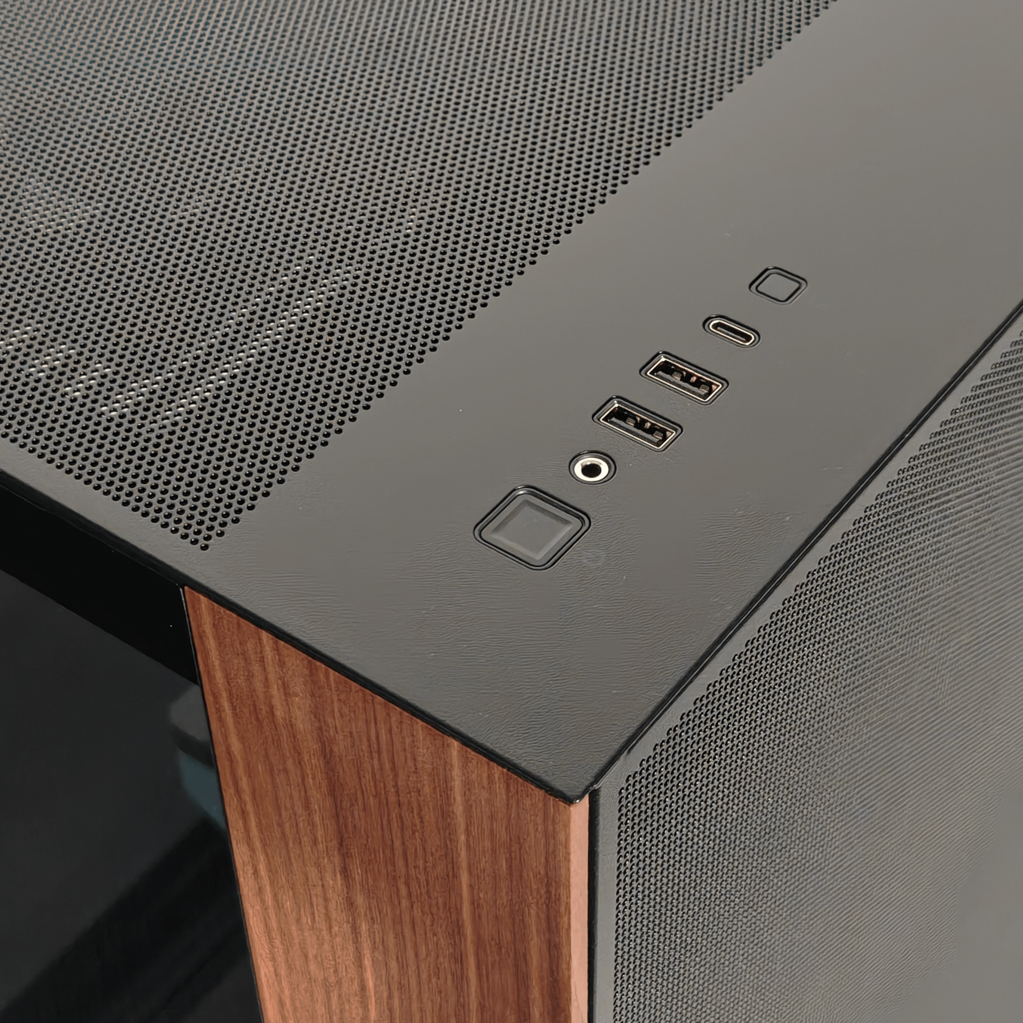 C8 Wood Extreme Ready to Ship Gaming PC
