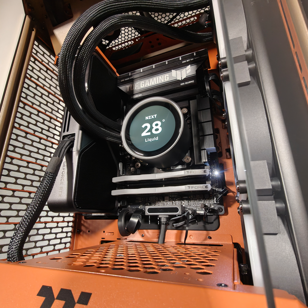 Thermaltake Sandstorm Tower Extreme Optimized Gaming Desktop
