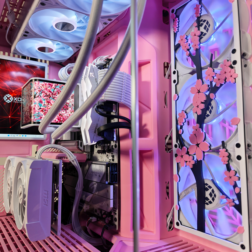 Sakura Y70 Ready-to-Ship Gaming PC
